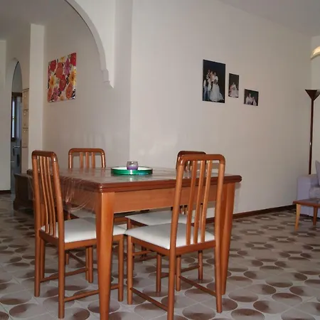 L'adriatico, Villarosa * 阿尔巴·阿德里亚蒂卡